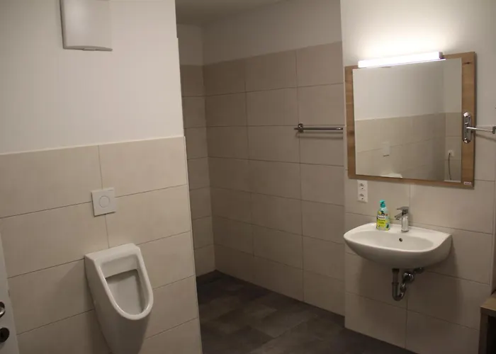 Workers Kreuzwirt بيت ضيافة 3*